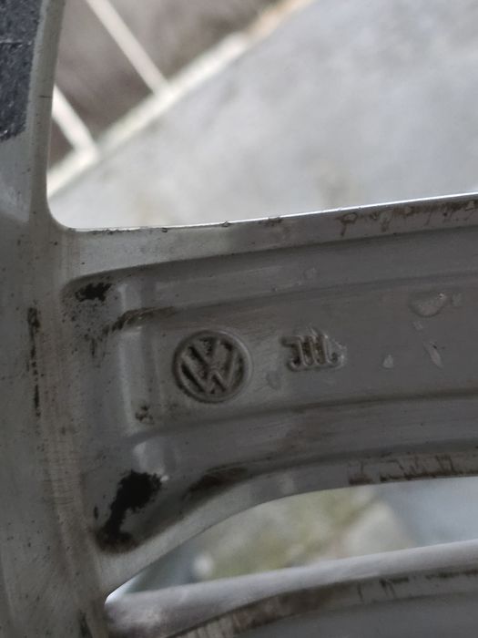 Vând jante originale VW model Kansas