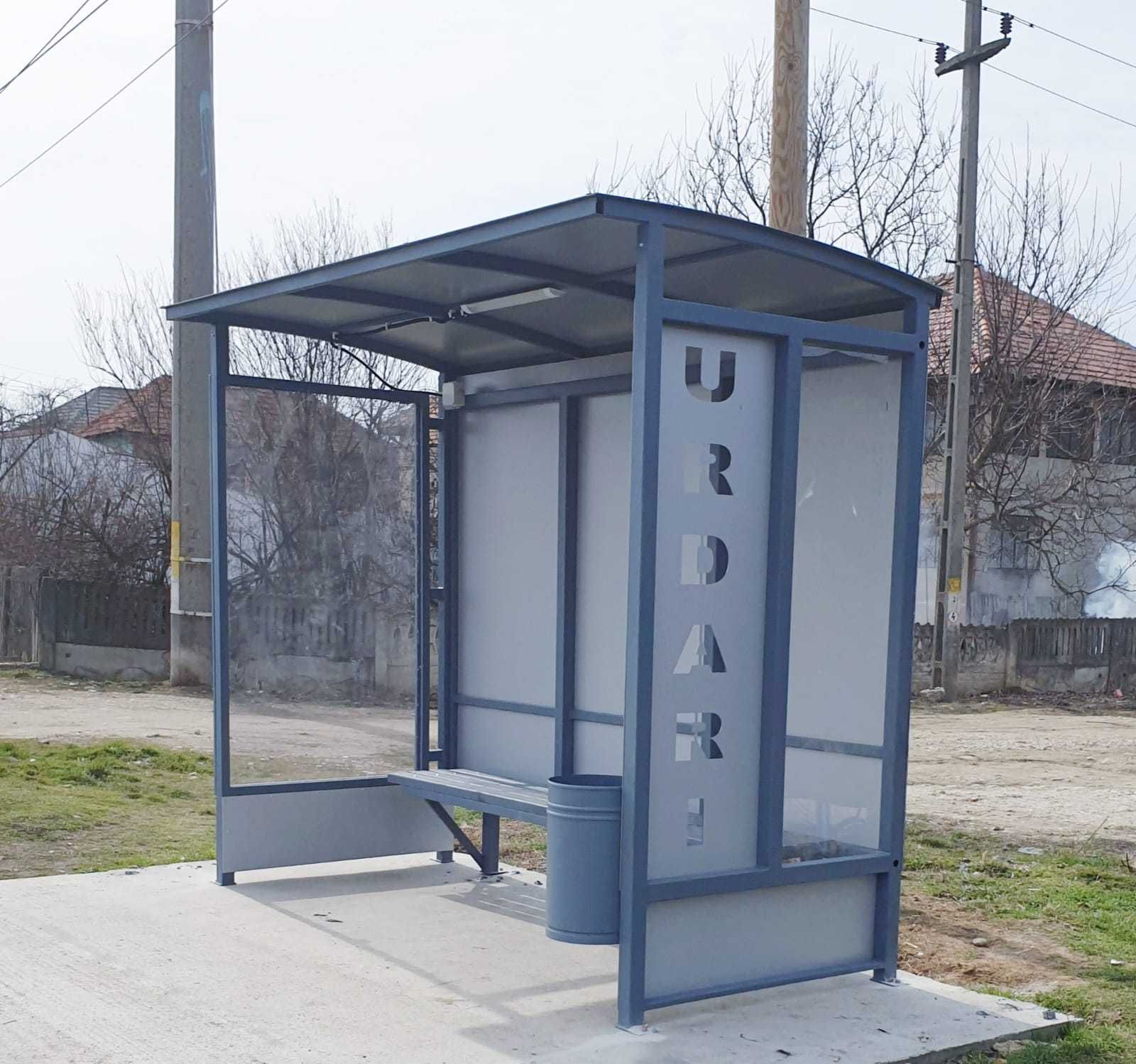 Statie de autobuz adapost pentru calatori cu panou info S01