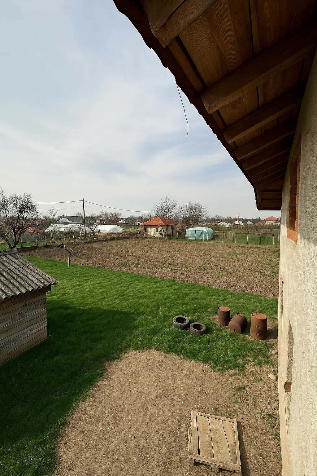 Vand casa la tara 260mp - teren 2000mp judetul Buzau