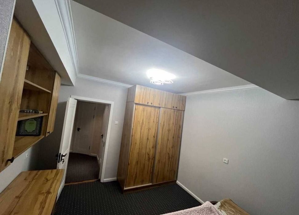 Срочно Продаётся Бобура 4/8/9 с мебелью техникой  ремонт хороший !