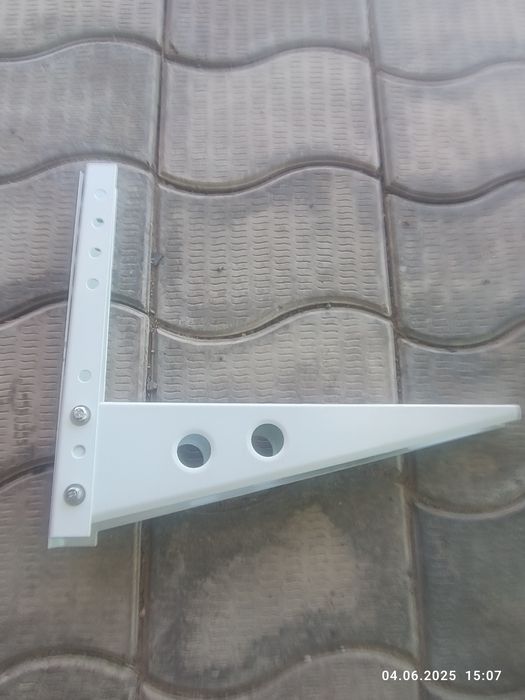 В наличии имеются кронштейны под кондиционеры цена 4000 тен.