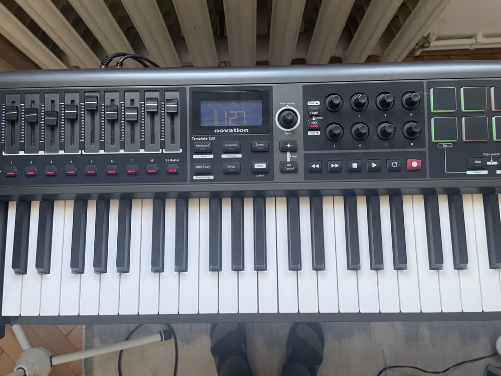 Controller Midi Novation Impulse 49