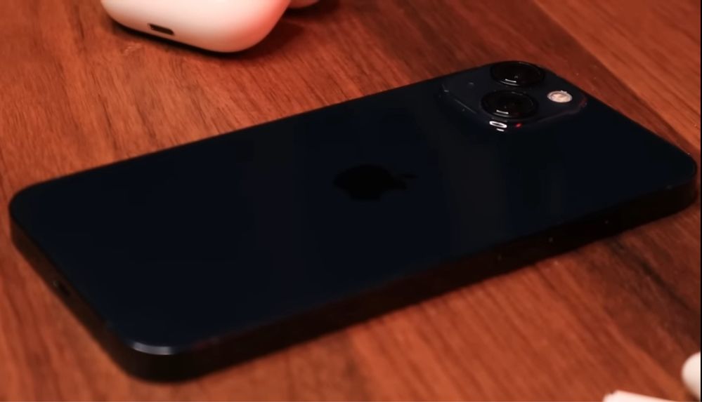 iPhone 13 с гарантией