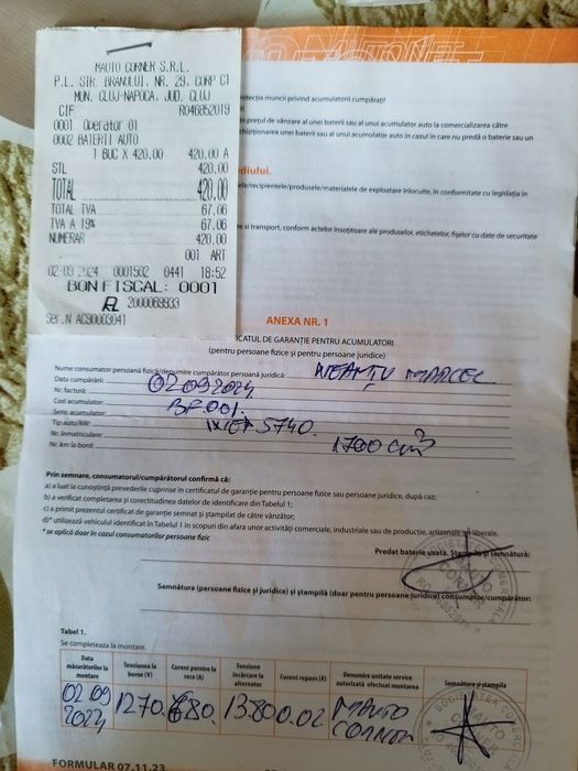 Vând baterie mașina QWP