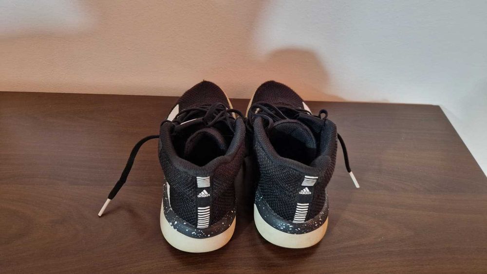 Pantofi sport ADIDAS - Copii - marimea 35 (2,5)