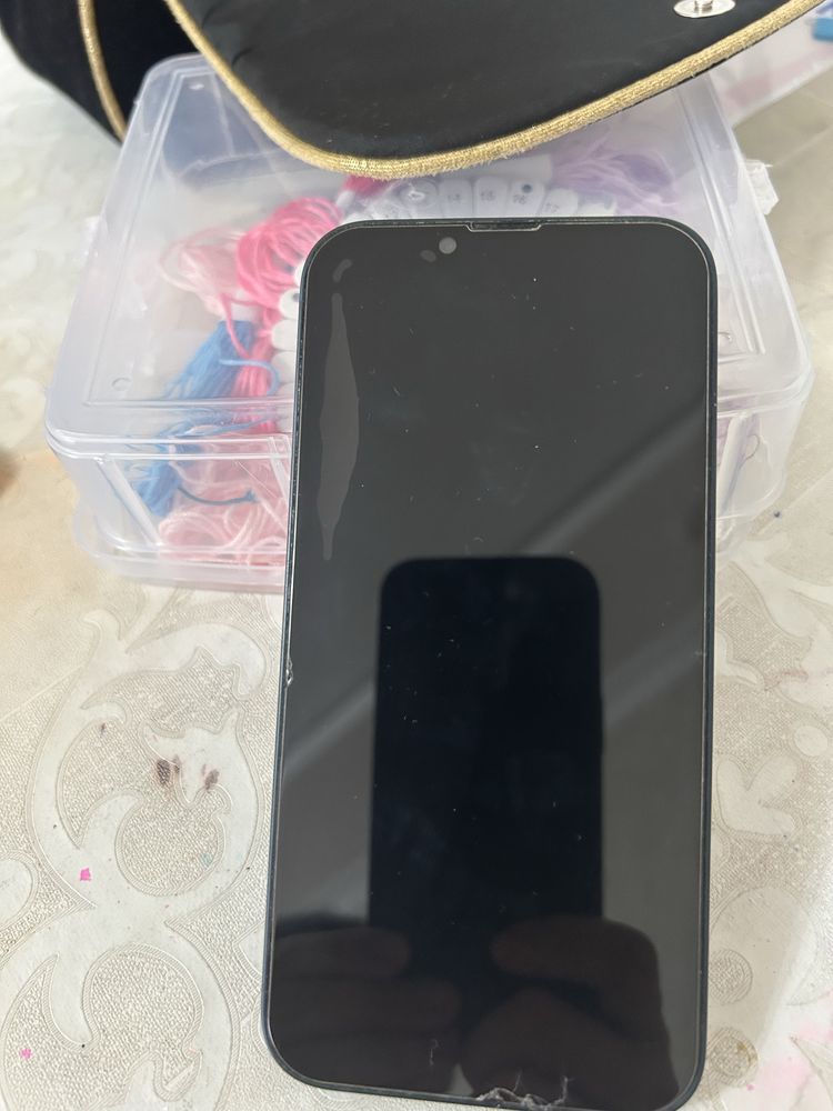 Продам iPhone 13