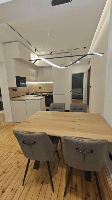 Дава се под наем Четиристаен апартамент в София, Център - 100 кв.м за 1650 € - Снимка #4