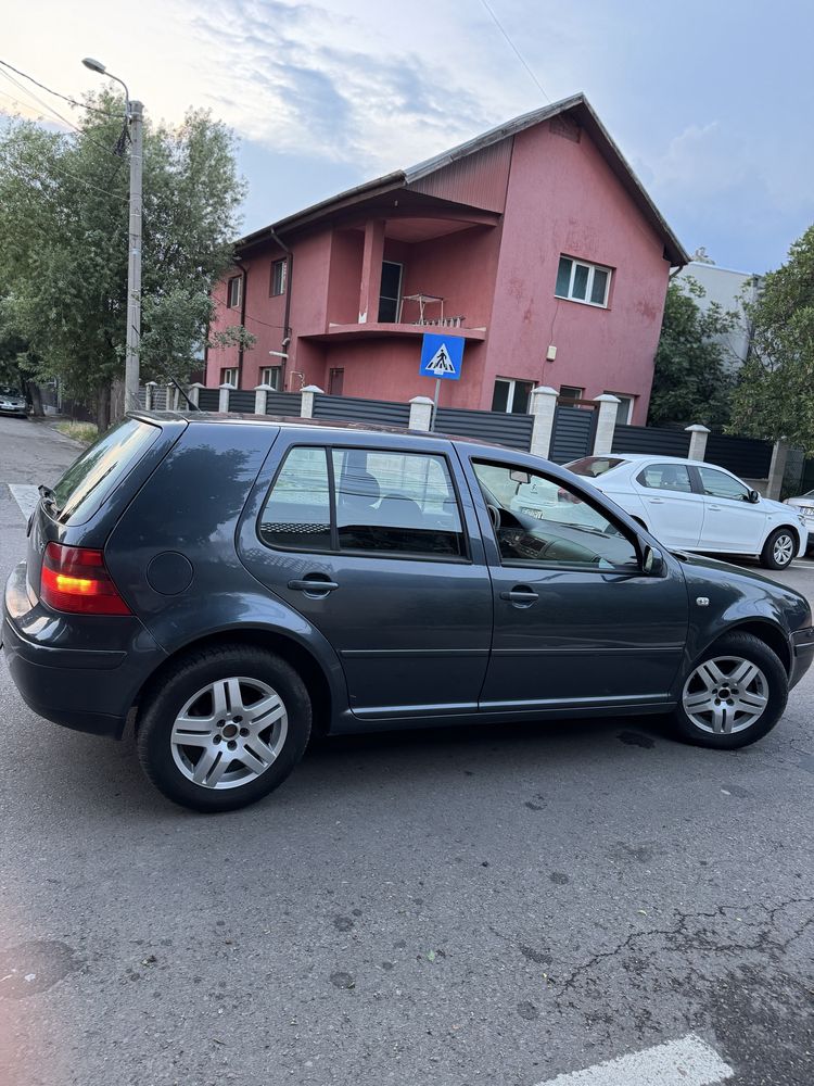 Volkswagen Golf 4 -2002 - 1.6 stare perfecta