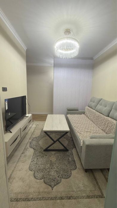 Продаю квартиру в Яшнабадском районе Иззат новостройка 1-комнатная 35