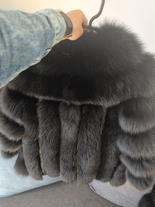 Haina de blana black fox