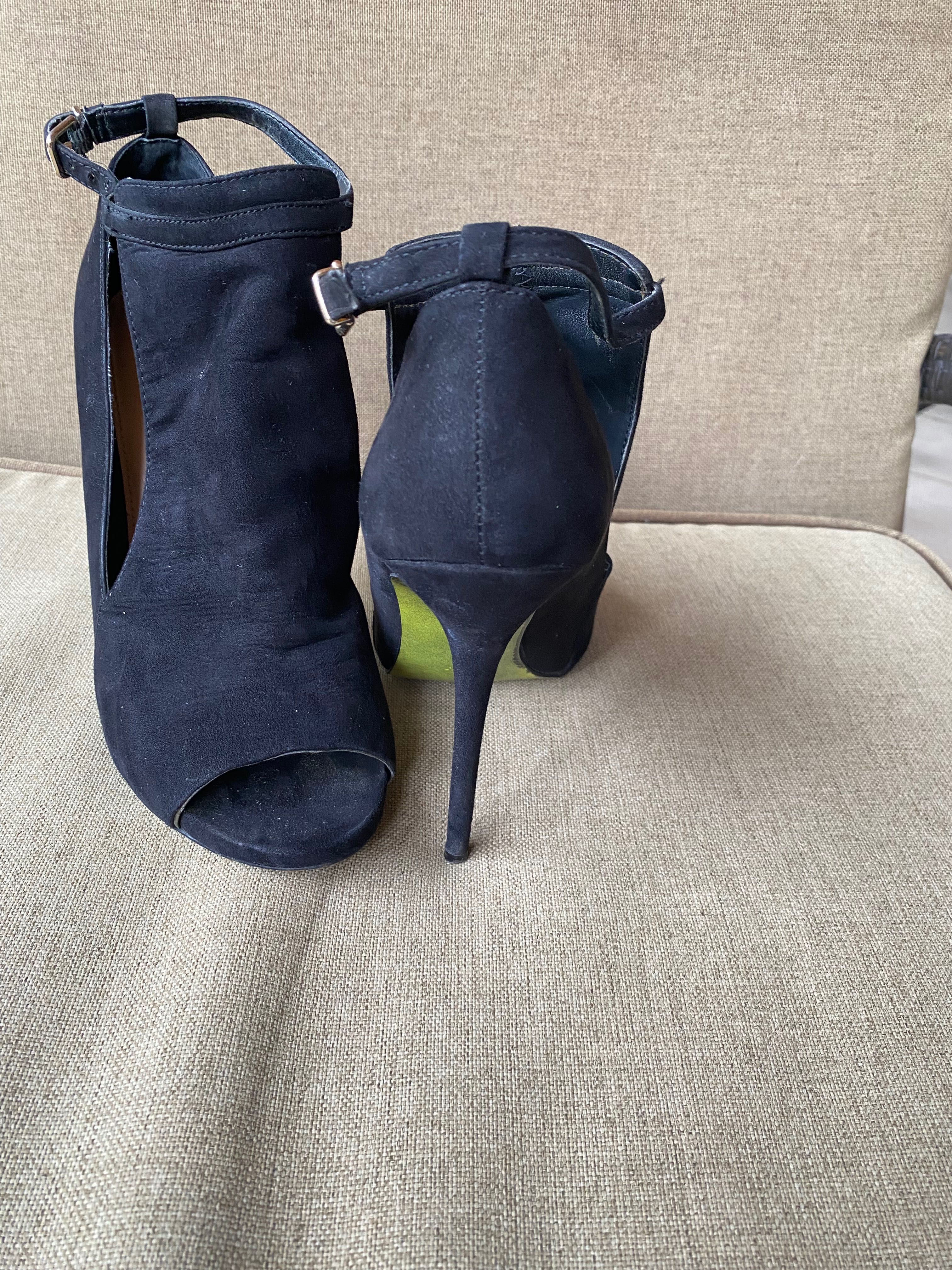 Sandale piele intoarsa