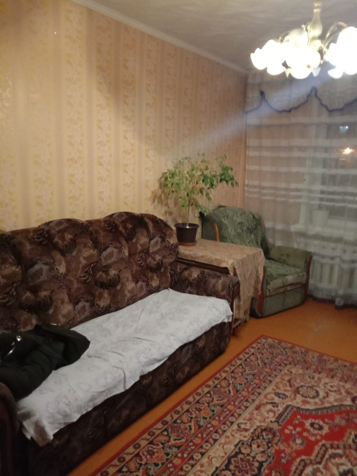 Продам 1 ком квартиру в 20 мкр