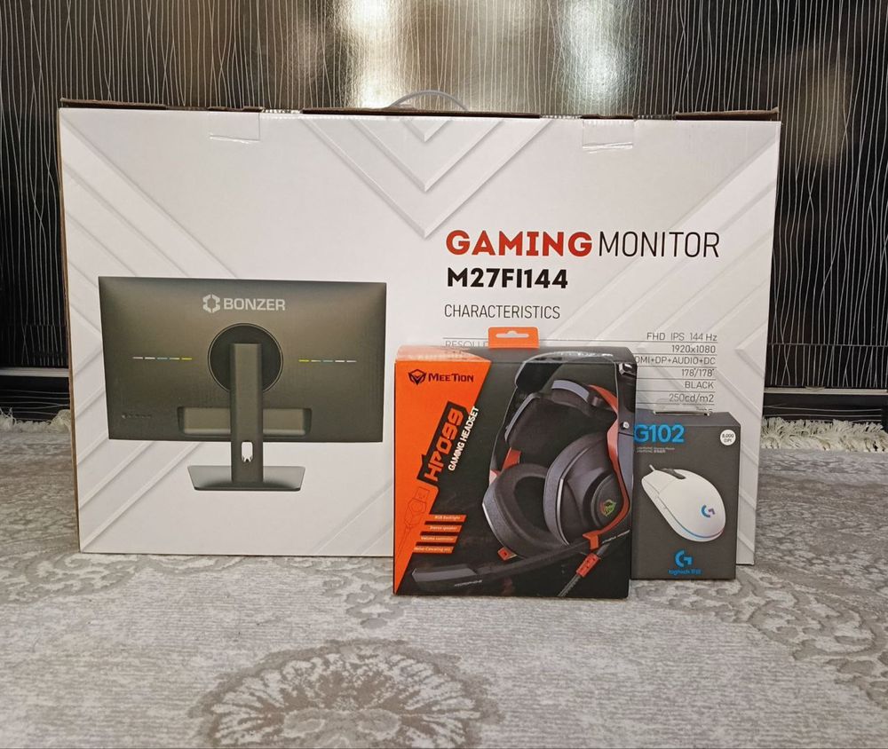 Igrovoy monitor komplekt