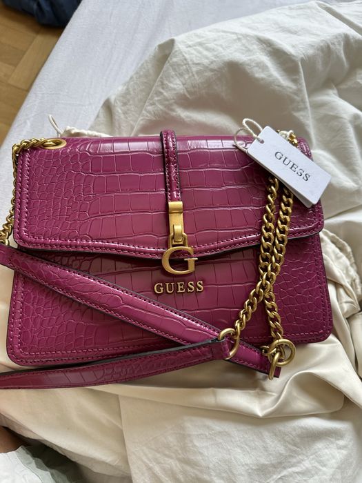 Чисто нова чанта GUESS Кросбиди чанта JAMES