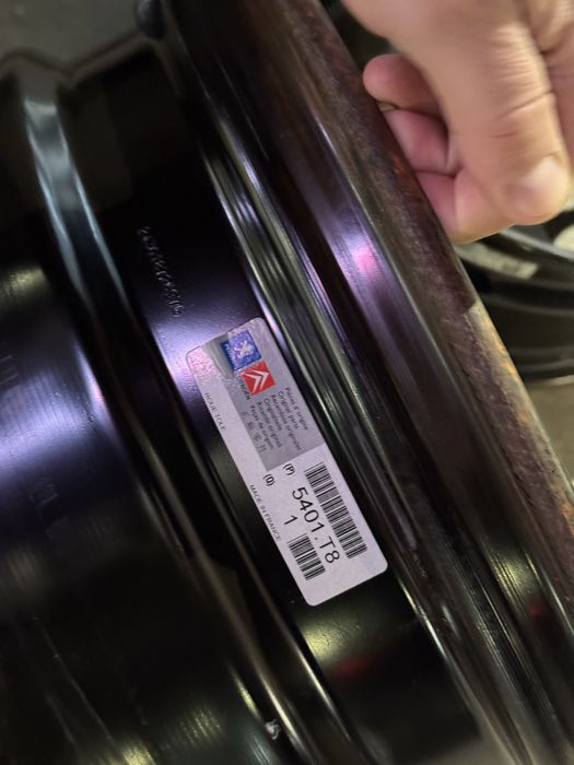 Продавам Джанти за Пежо и Ситроен 4бр 17ки