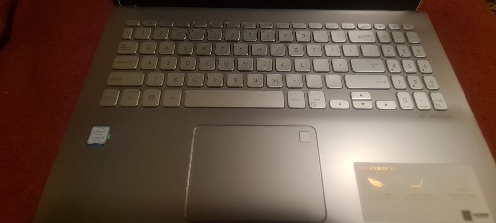 Laptop Asus VivoBook S15, cu pricesor IntelCore I5