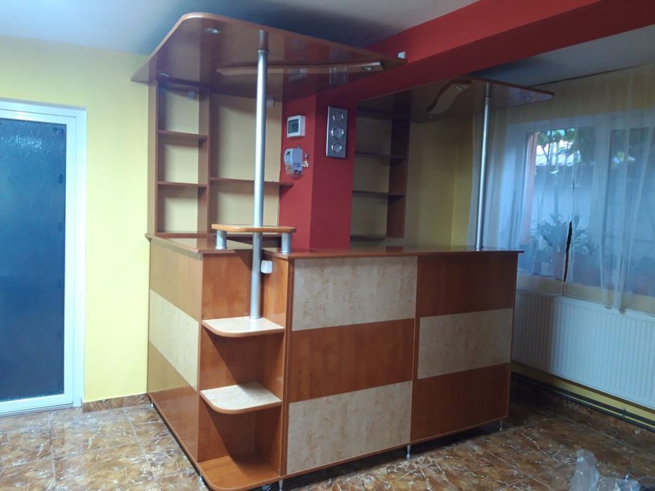 Bar și scaune bar