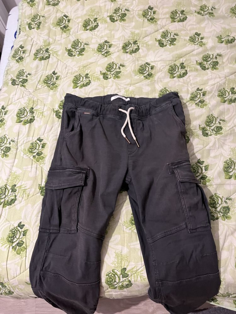 Pantaloni cargo review