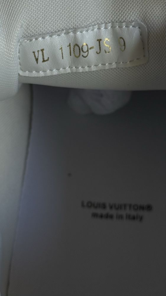 Louis Vuitton Trainers 43
