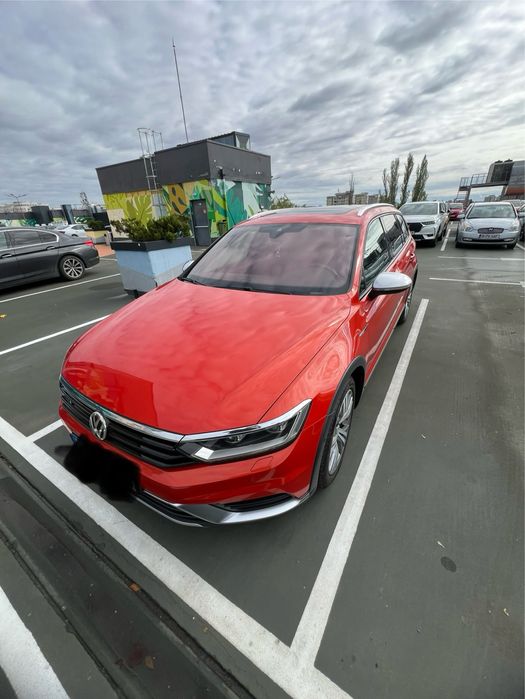 Volkswagen Passat  Alltrack