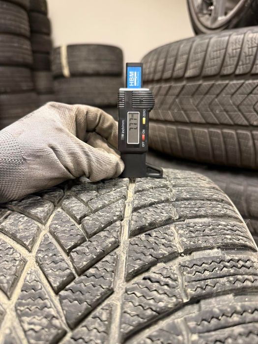 Bridgestone Blizak LM005 275/30/20, 245/35/20