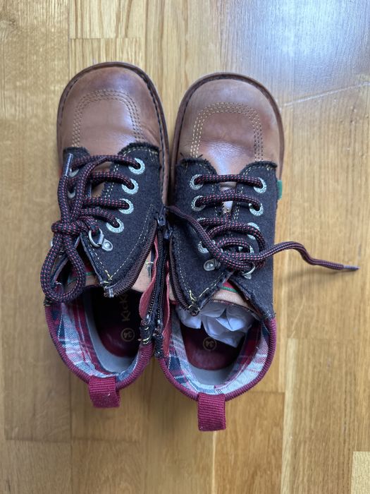 Високи обувки Kickers