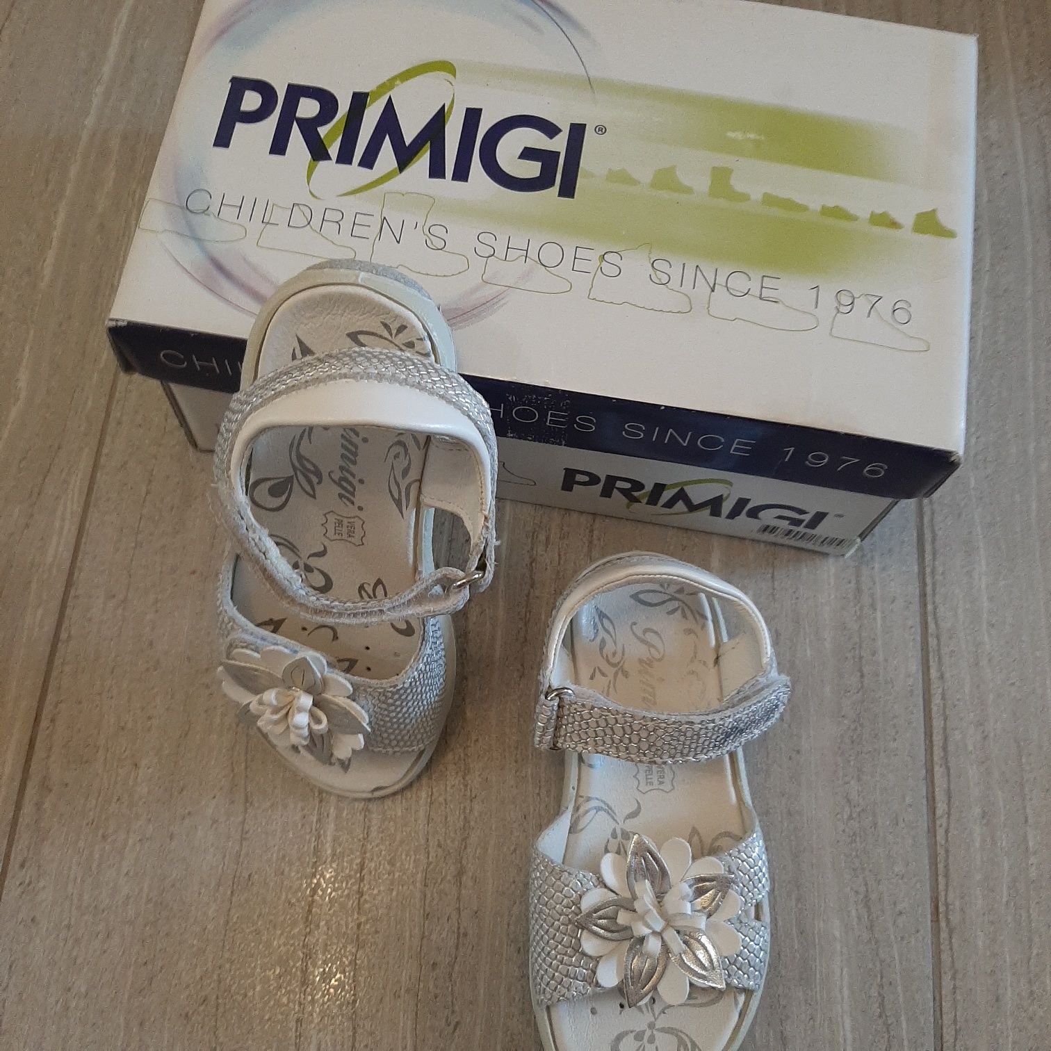 Сандали Primigi нови ест. кожа 26 номер