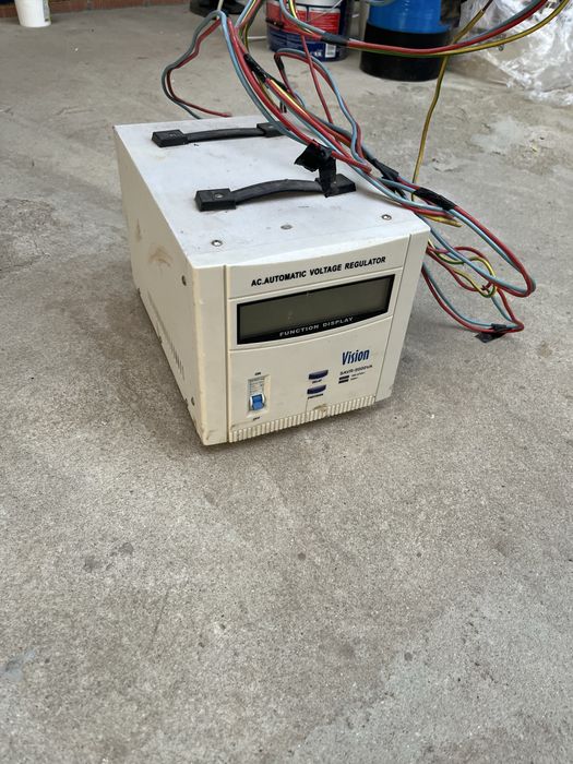 vand stabilizator curent