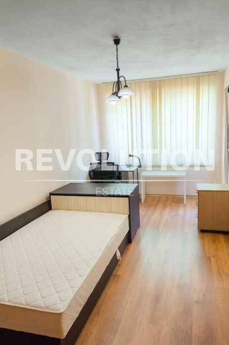 Дава се под наем Двустаен апартамент в Варна, ХЕИ - 55 кв.м за 450 € - Снимка #2