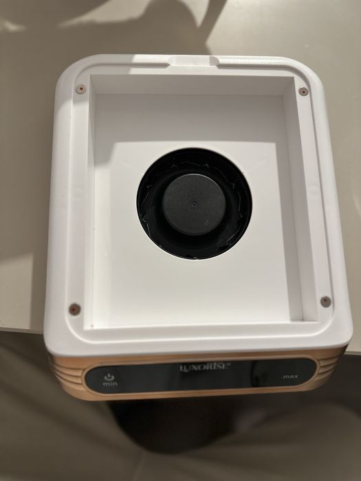 Aspirator manichiura Luxorise 250 de lei