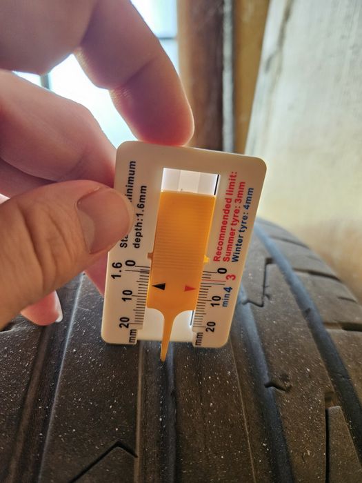 2 броя летни гуми Hankook Ventus Prime 3 215/55/18 / 6mm / DOT 3620