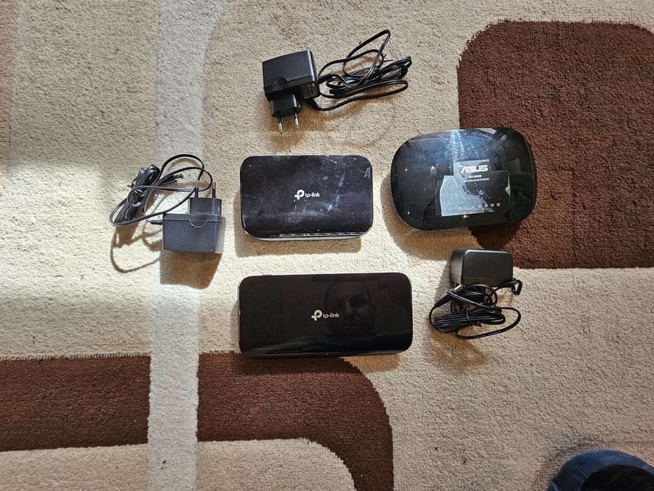 Комплект от 3 броя мрежови комутатори