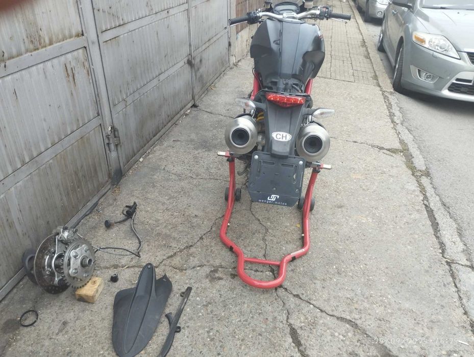 Ducati Monster 1100 S
