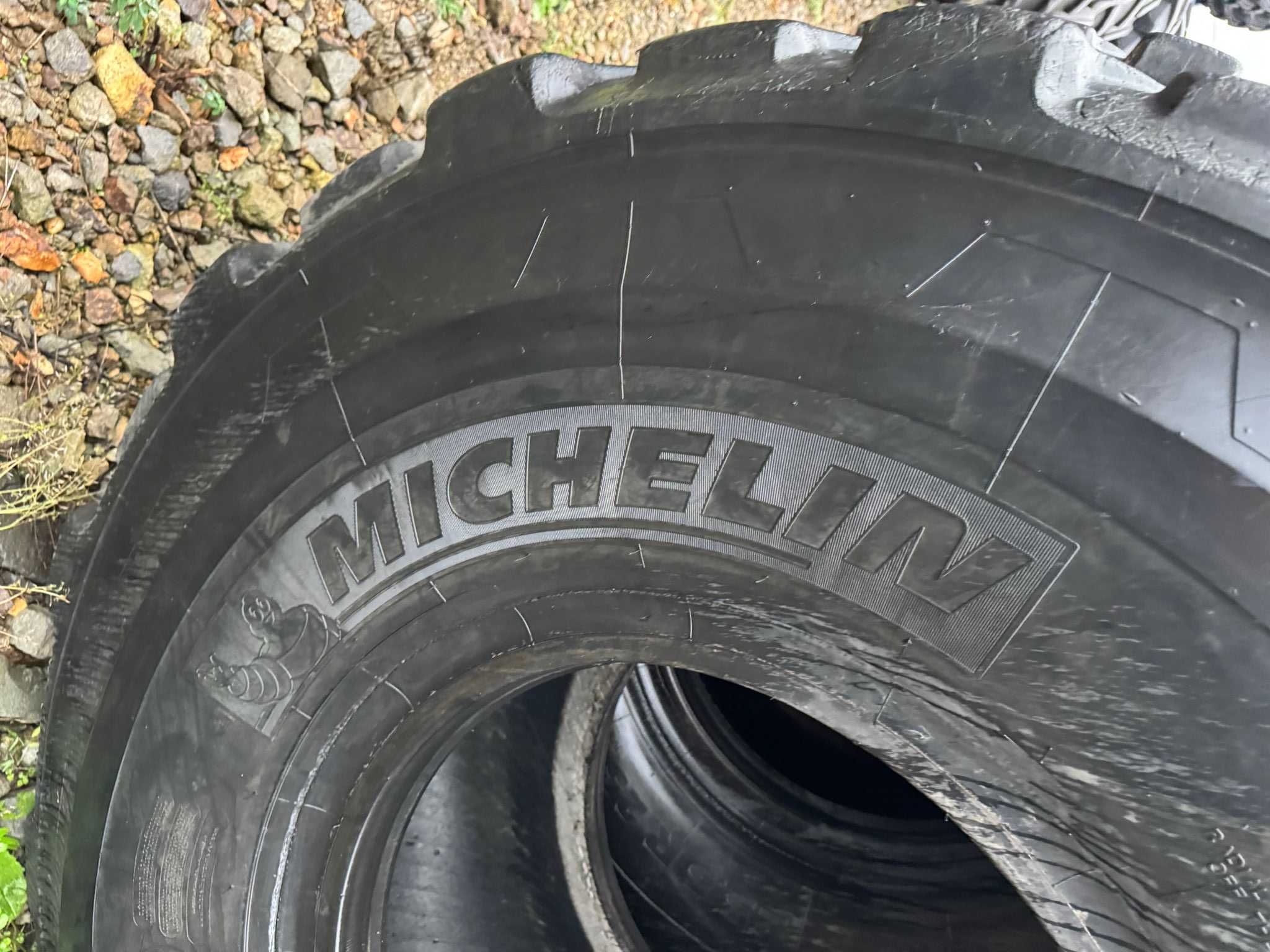 MICHELIN 23.5r25 radial anvelope pt incarcator cu TVA hyundai