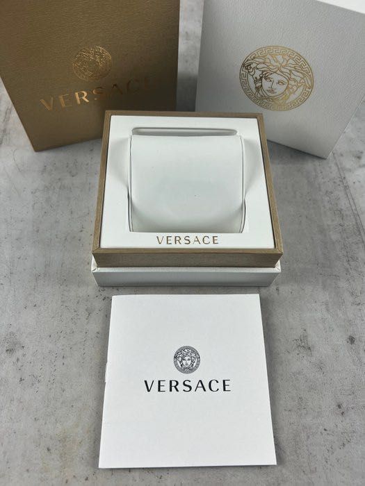 Versace V-Extreme Pro Chronograph VE2H006 21