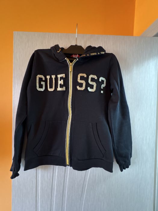 Суичер GUESS размер за 12 г.
