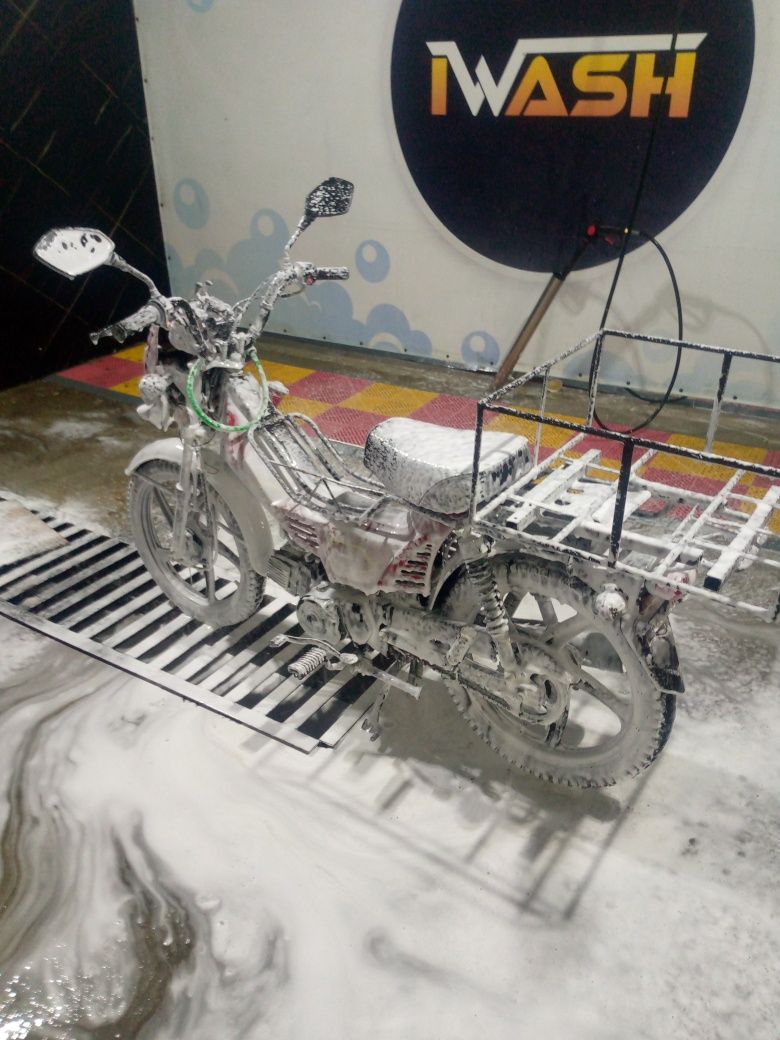 Moto skuter motosikl skutr moped