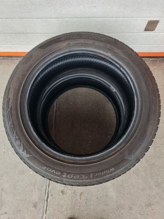 Зимни гуми 2 броя HANKOOK Winter Icept Evo2 195 55 R16 дот 1018