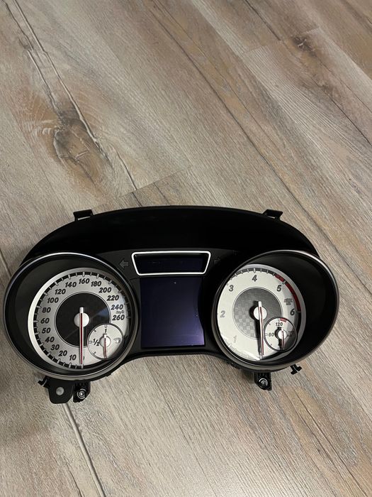 Ceasuri bord mercedes CLA GLA A class B class