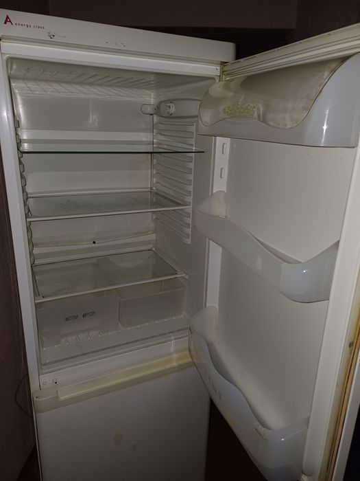 Vând ladă frigorifică