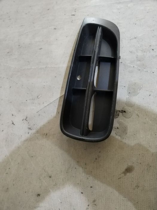 Grila stanga, Skoda Fabia 2, 2007, 2008, 2009, cod origine OE 5J0807367.