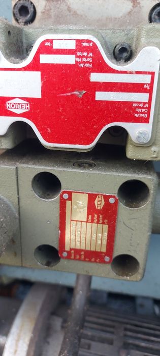 Маслена помпа с мотор и резервоар