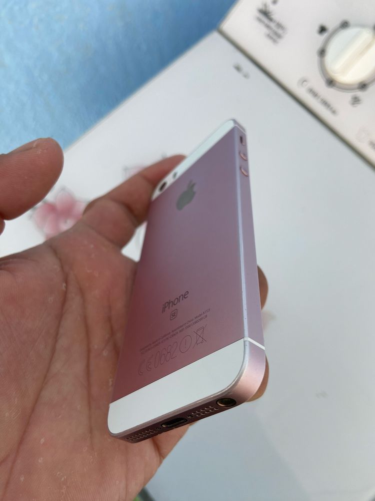 Iphone 5 SE.