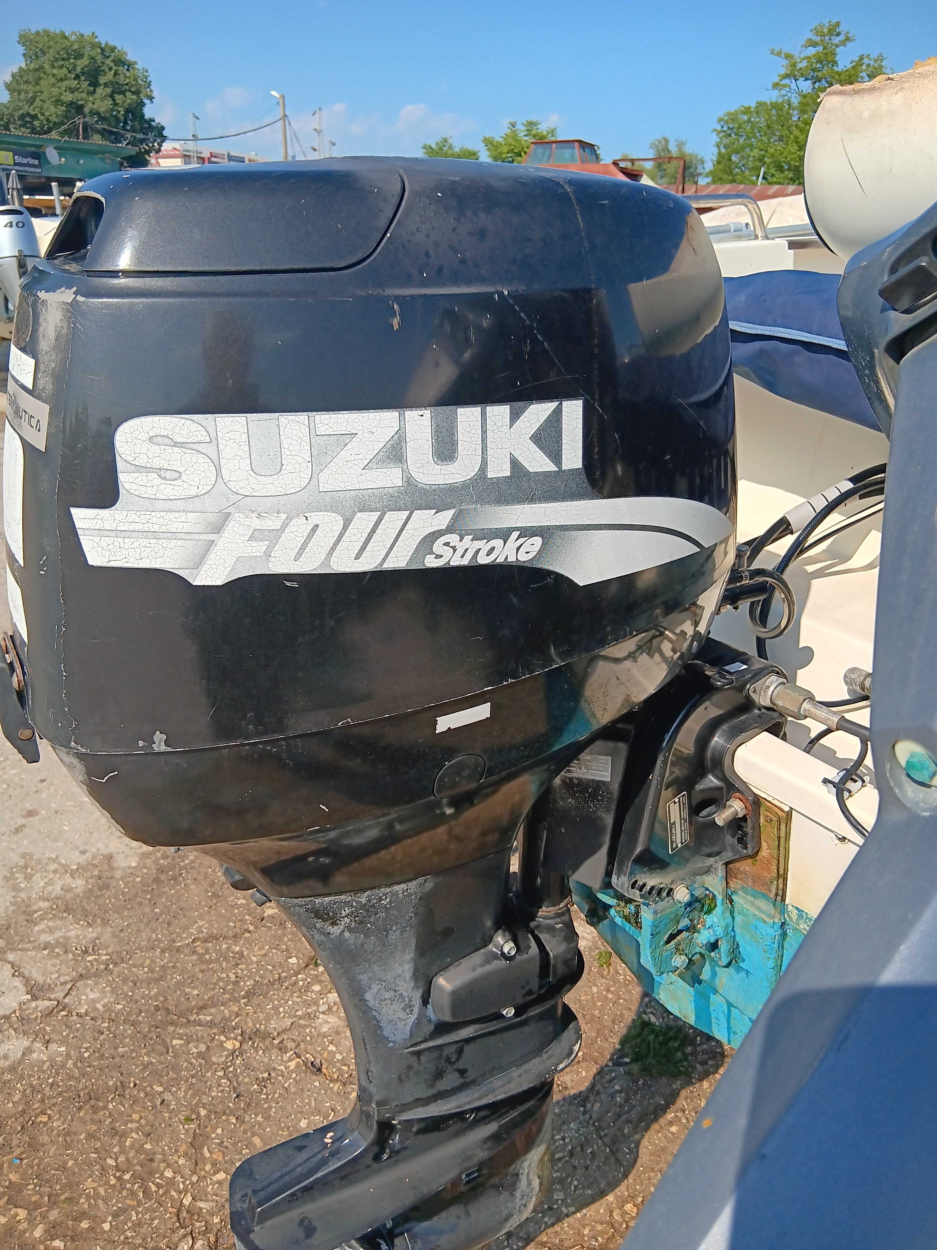 Двигател за лодка