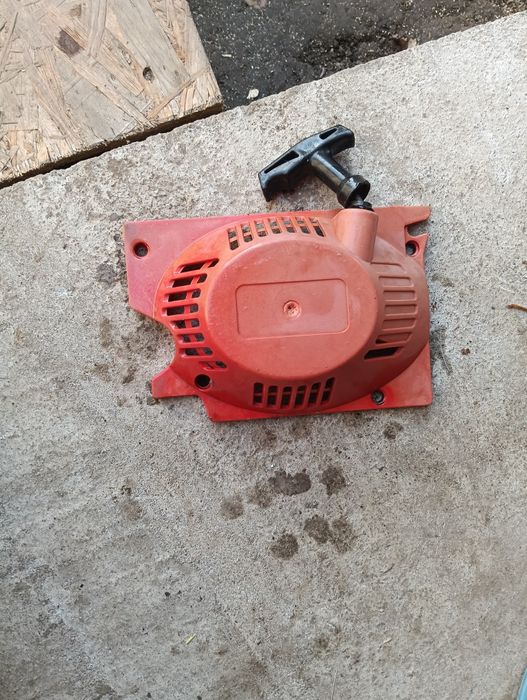 Vând demaror drujba Micul pădurar