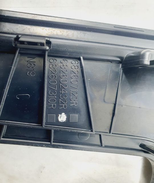 Rama adaptoare bord 682607123r 682602432r Dacia Logan 2  [din 2013 pa