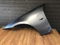 Aripa Fata Stanga BMW E90 E91 An 2005-2012 (A52 (Gri))