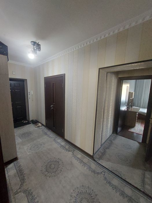 Срочна сотилади Янгиҳаёт 9-худуд  3-хона