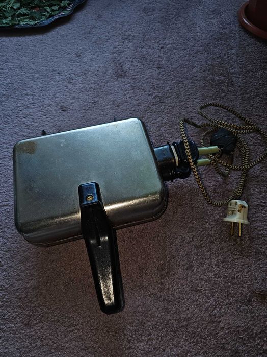 Электровафельница