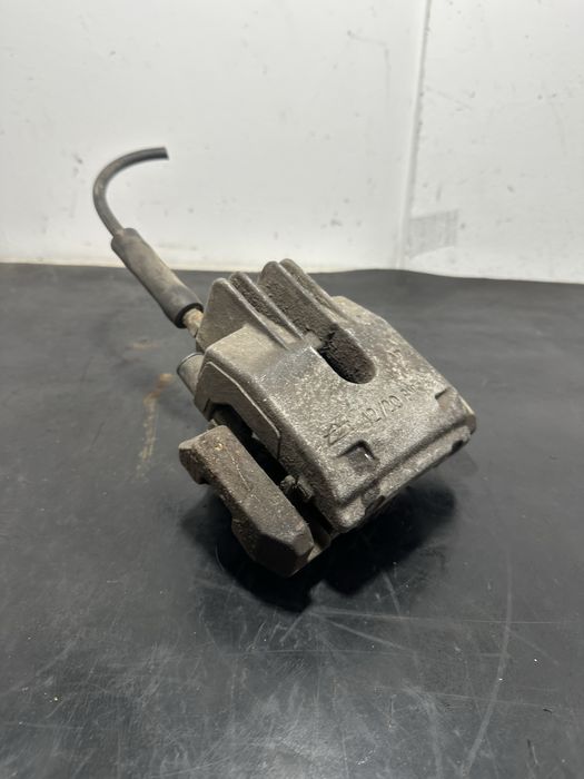 Etrier frana dreapta spate BMW Seria 5 e60 E61 2.5 diesel 525d 177cp